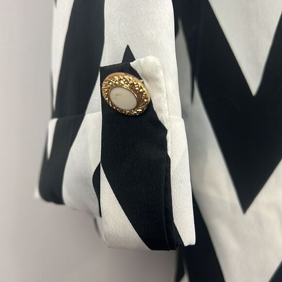 Everly Black and White striped Blouse - Picture 5 of 8